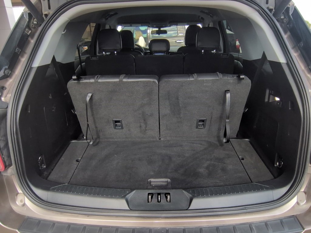 Used 2021 Ford Explorer XLT w/ Equipment Group 202A image 18