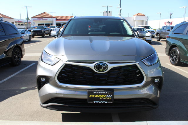 New 2026 Toyota Highlander XLE AWD/4WD image 9