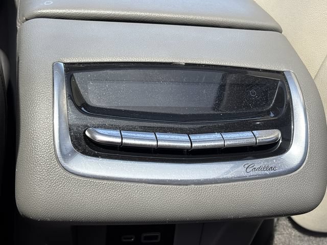 Used 2020 Cadillac XT6 Premium Luxury FWD image 21