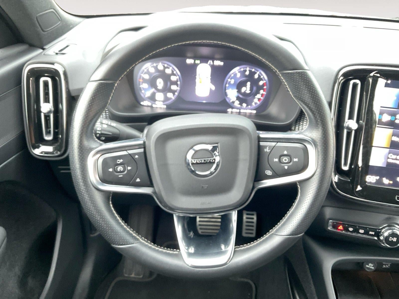 Used 2021 Volvo XC40 T5 R-Design AWD/4WD image 12
