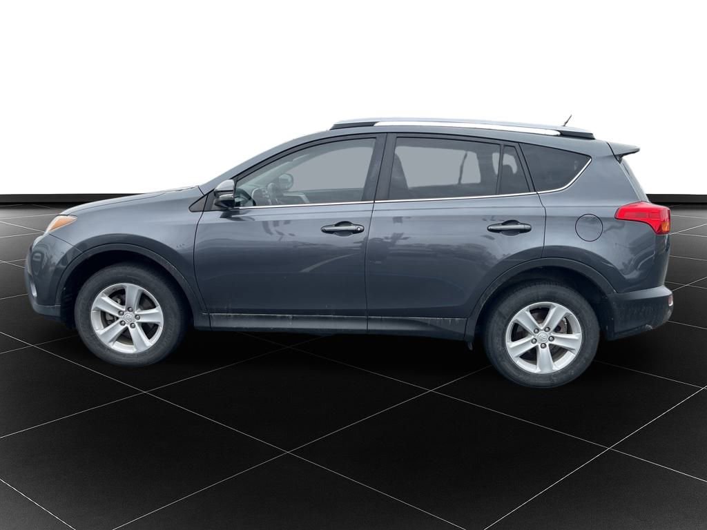 Used 2013 Toyota RAV4 XLE image 2