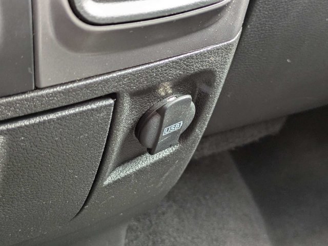 Used 2024 RAM 1500 Warlock AWD/4WD image 22