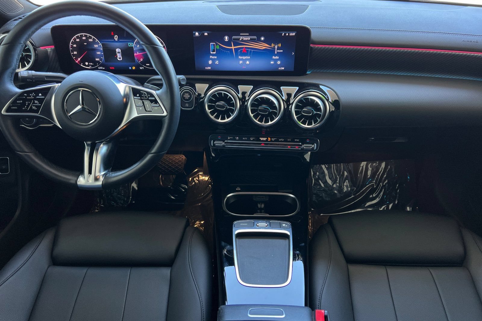 Used 2024 Mercedes-Benz CLA 250 image 3