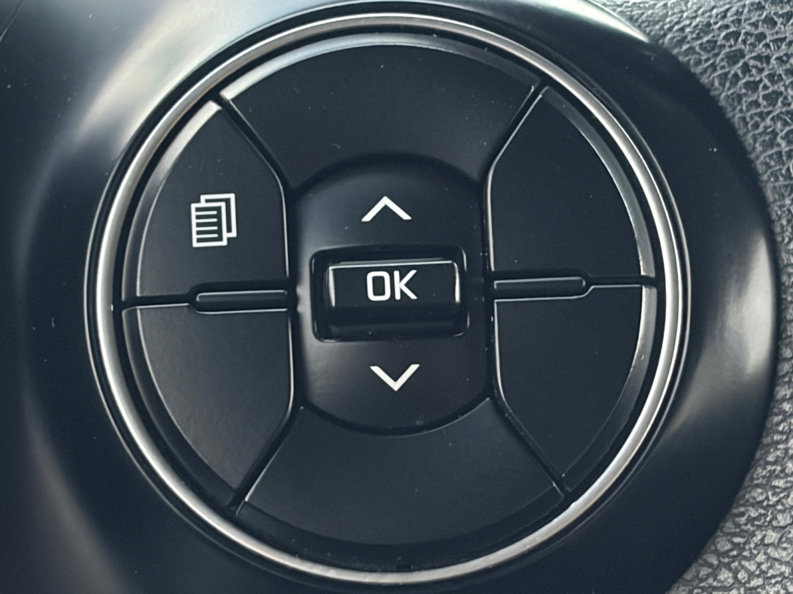 Used 2020 Kia Soul LX image 27