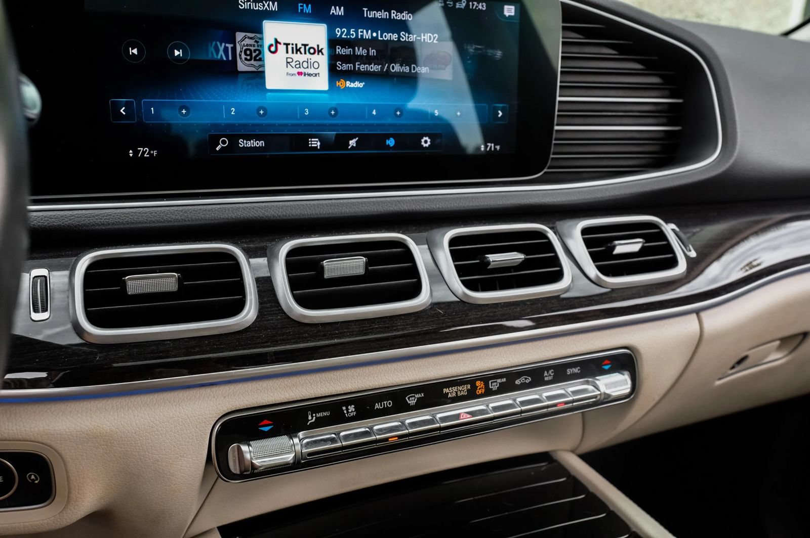 Used 2020 Mercedes-Benz GLE 350 image 32