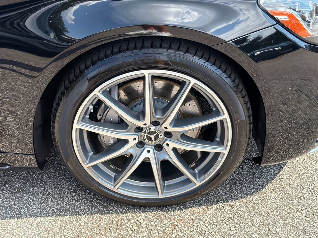 Used 2019 Mercedes-Benz S 560 Sedan image 12