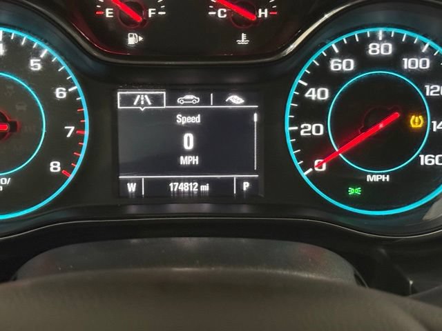 Used 2018 Chevrolet Cruze Premier FWD image 18