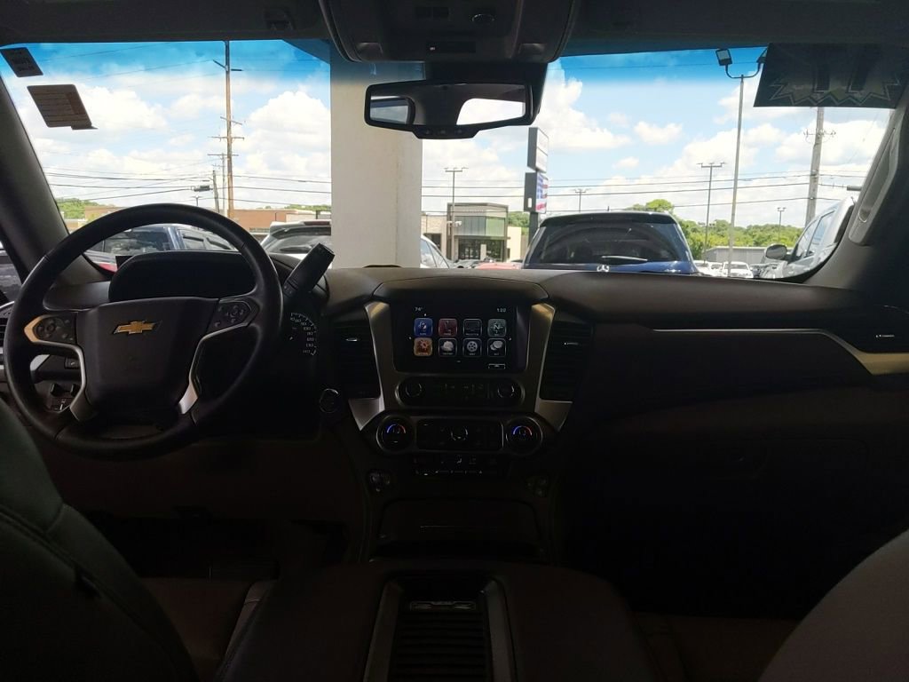 Used 2017 Chevrolet Tahoe Premier AWD/4WD image 14