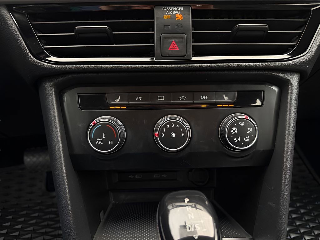 Used 2022 Volkswagen Taos S image 26