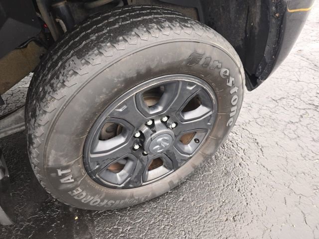 Used 2017 RAM 2500 SLT w/ Black Appearance Group image 28