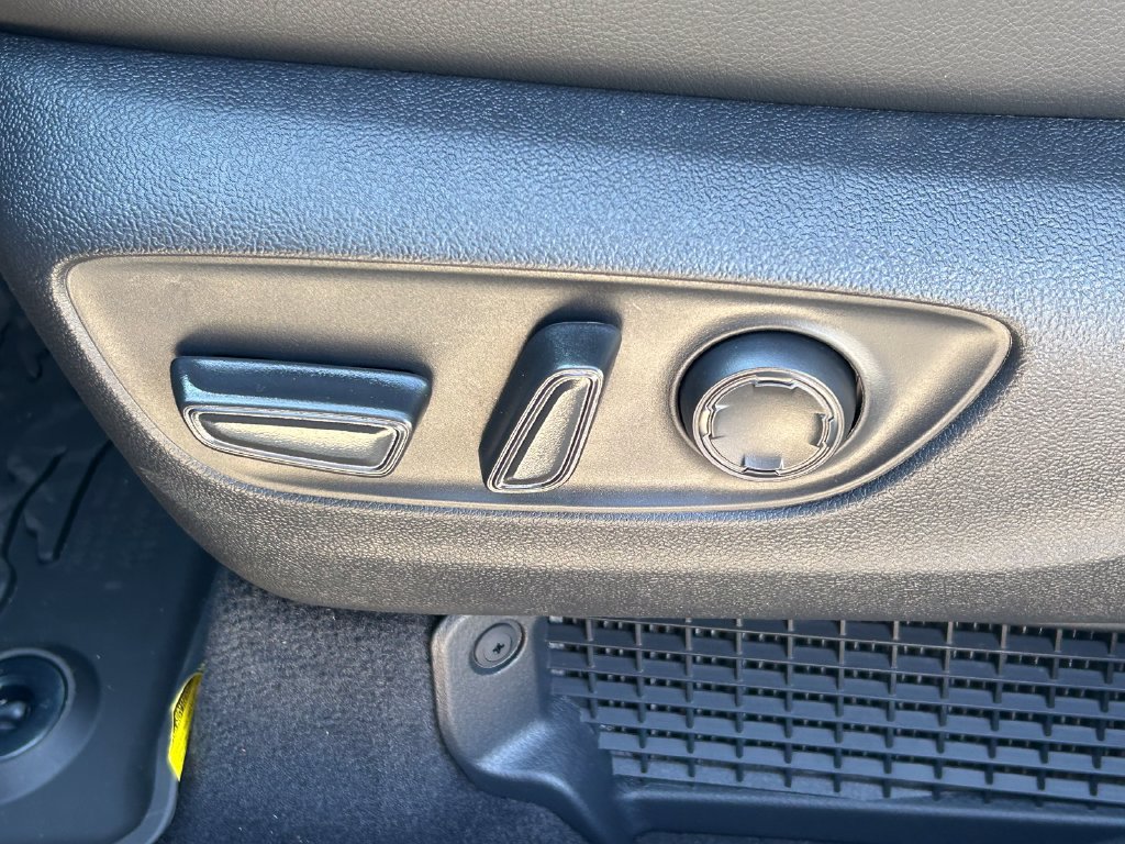 New 2026 Toyota Sienna XLE Woodland Edition AWD/4WD image 28