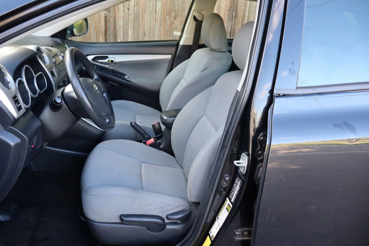 Used 2010 Toyota Matrix image 19