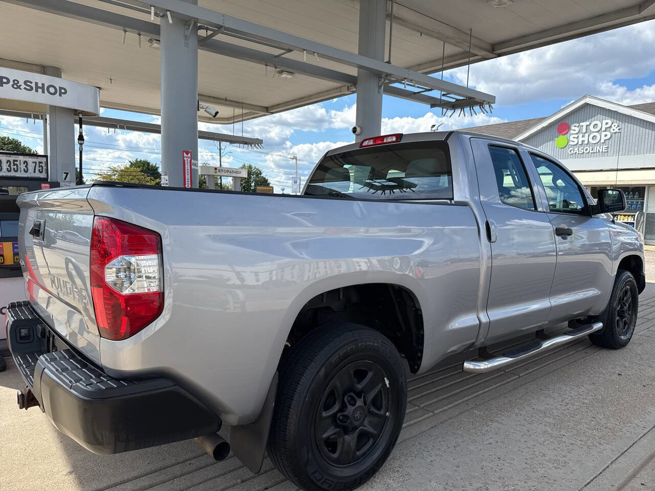 Used 2015 Toyota Tundra SR image 4
