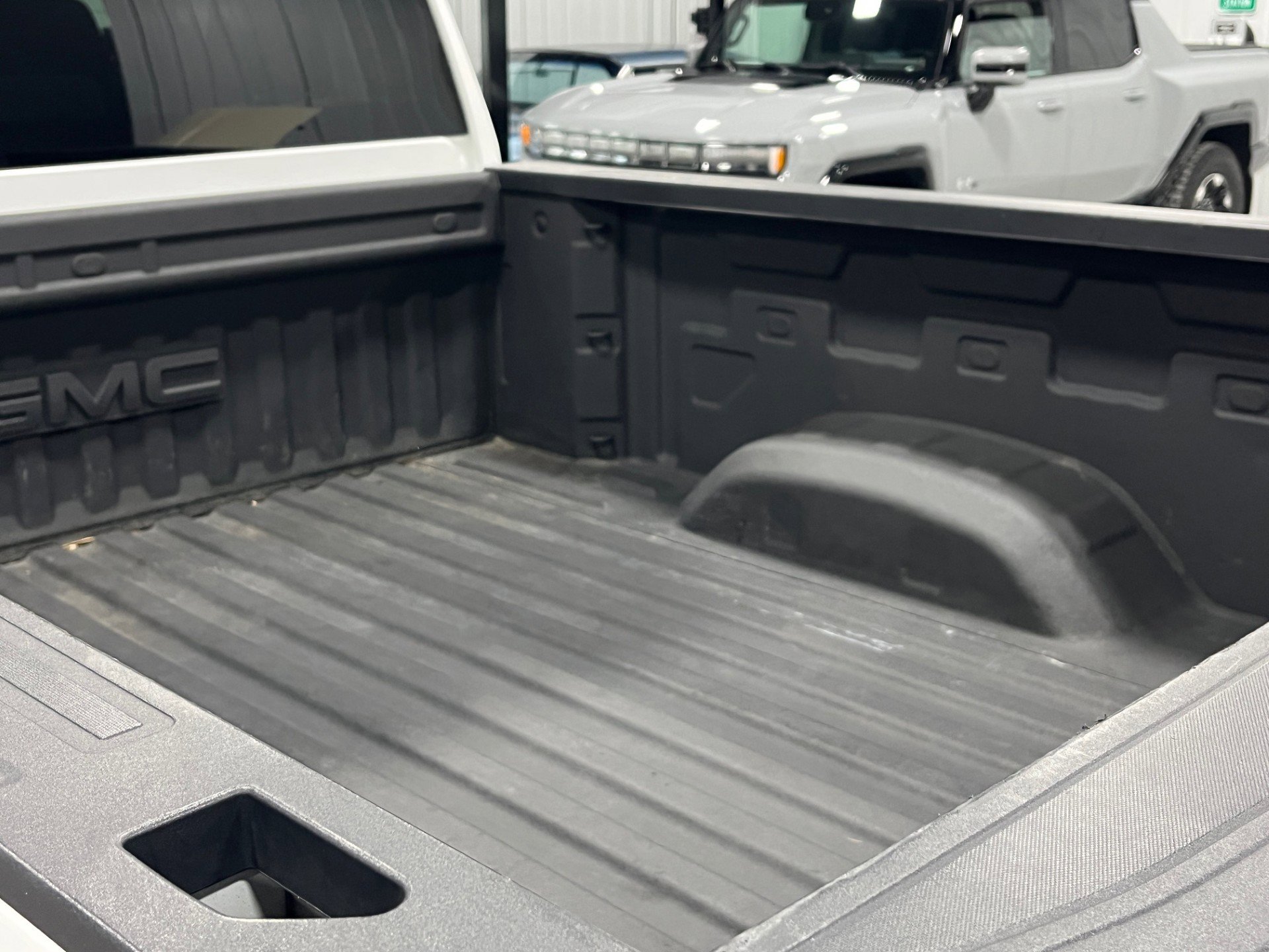 Certified 2022 GMC Sierra 2500 SLE w/ SLE Convenience Package image 4