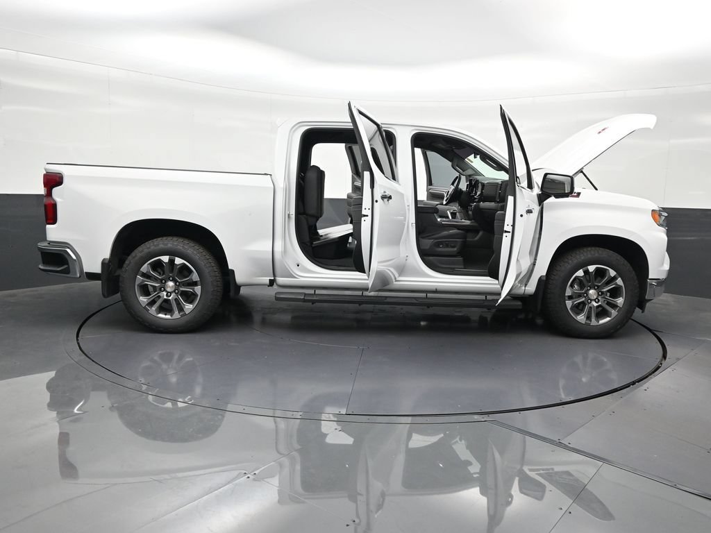 Used 2023 Chevrolet Silverado 1500 LTZ w/ Z71 Off-Road Package AWD/4WD image 33