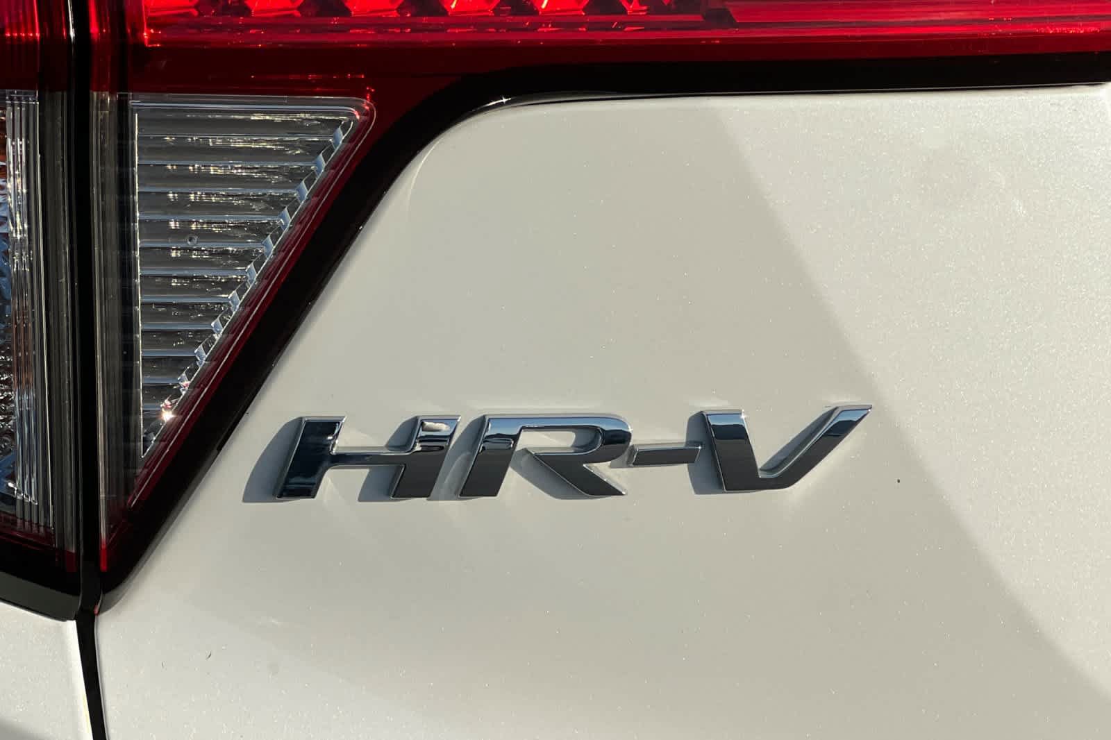 Used 2019 Honda HR-V LX image 30