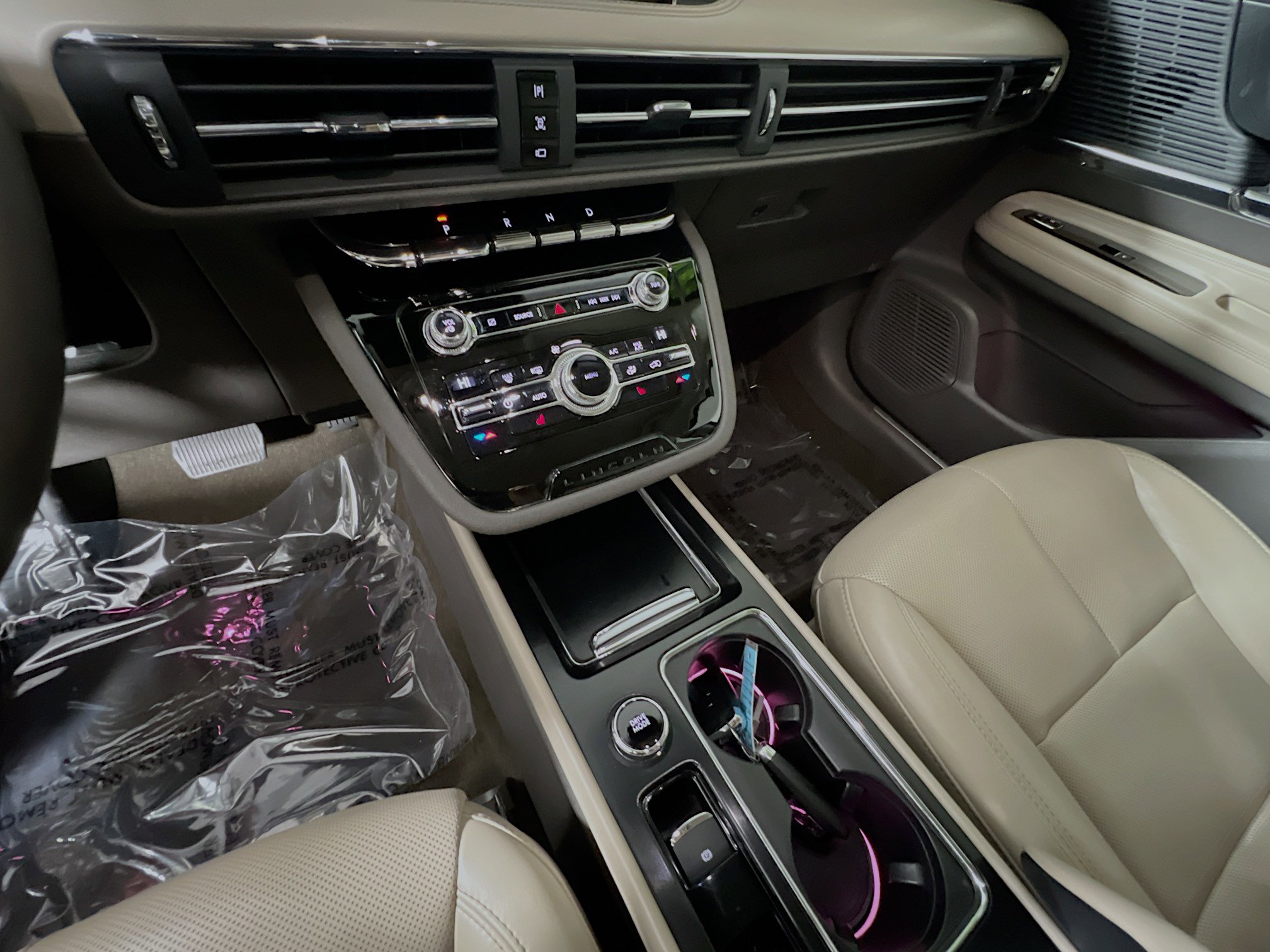 Used 2020 Lincoln Corsair FWD w/ Convenience Package image 25