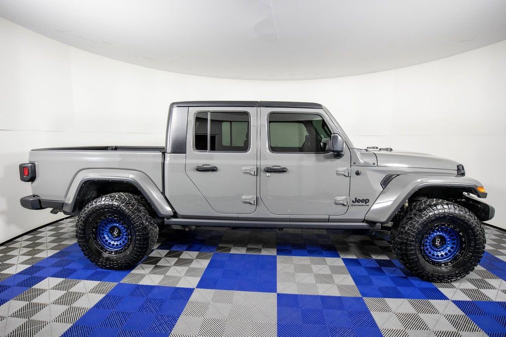Used 2023 Jeep Gladiator Sport S image 4
