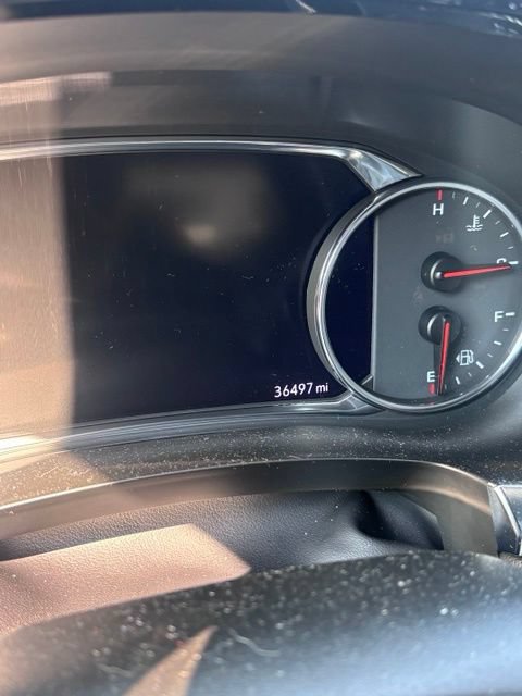 Used 2023 Chevrolet Traverse High Country AWD/4WD image 2