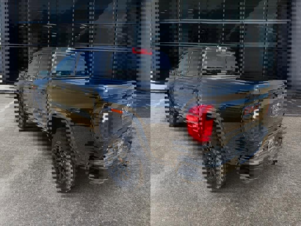 New 2026 GMC Canyon Elevation w/ Convenience Package image 5