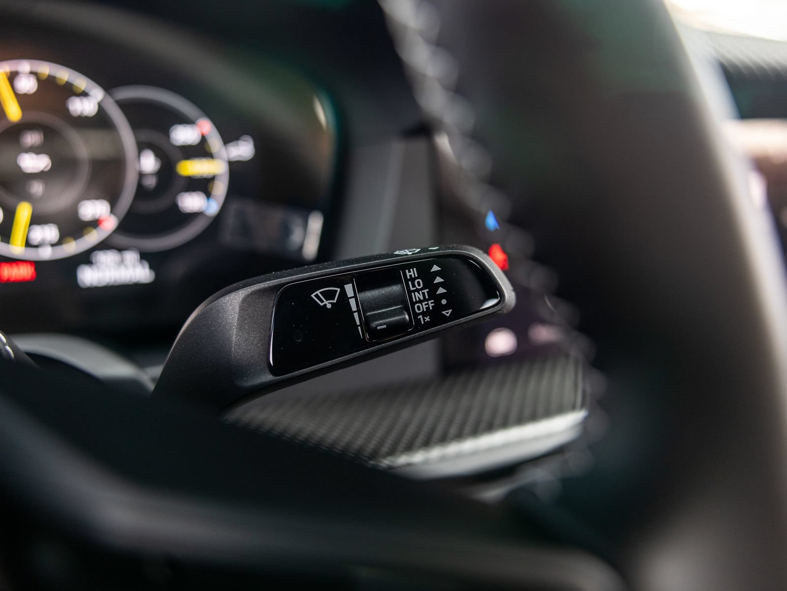 Certified 2025 Porsche 911 GT3 RWD image 35