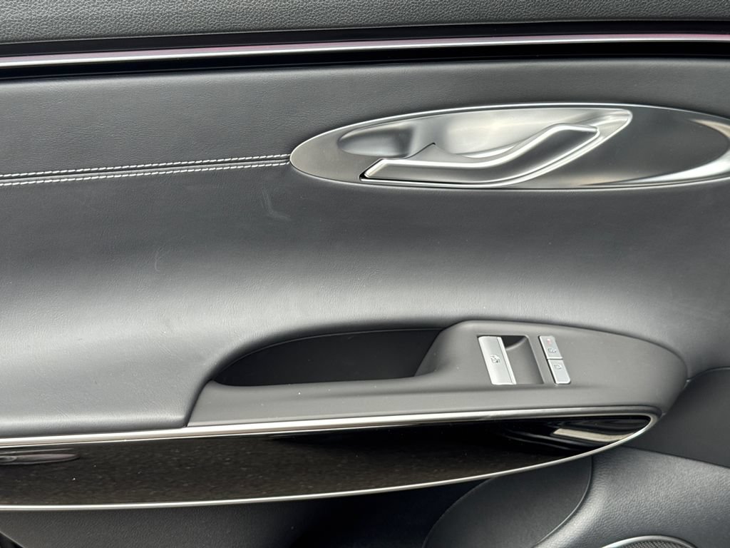 New 2027 Genesis GV70 2.5T AWD/4WD image 24