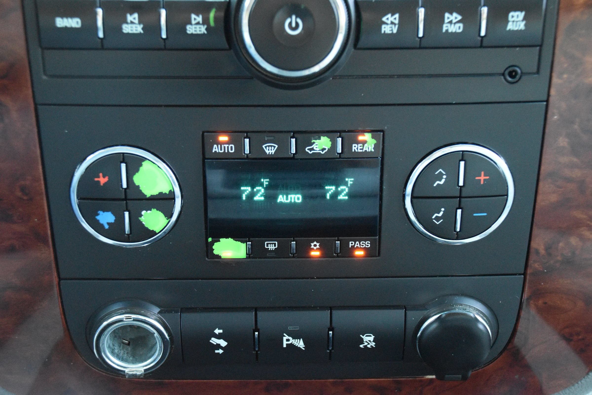 Used 2010 Chevrolet Tahoe LT w/ Luxury Package AWD/4WD image 45