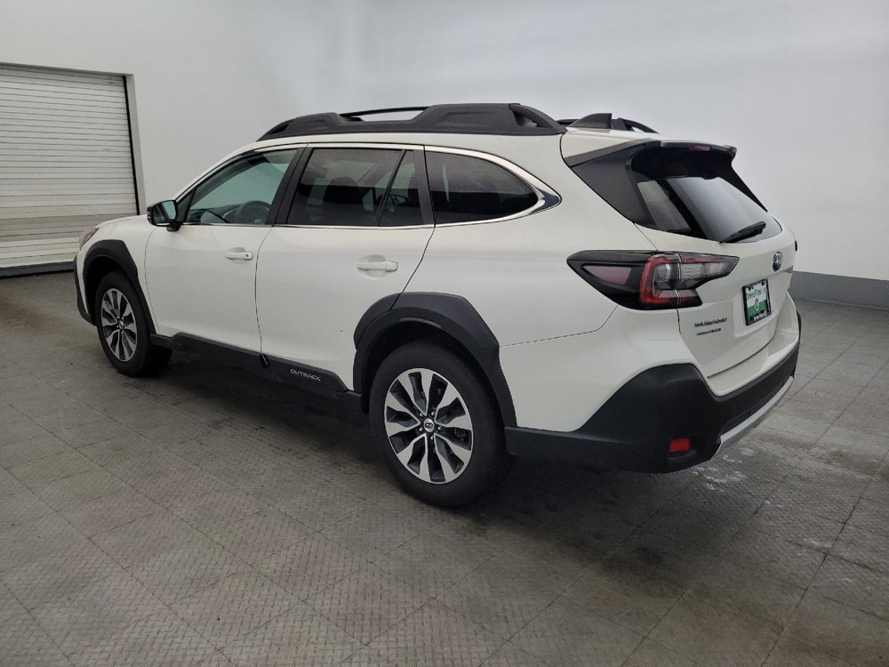 Used 2024 Subaru Outback Limited AWD/4WD image 3
