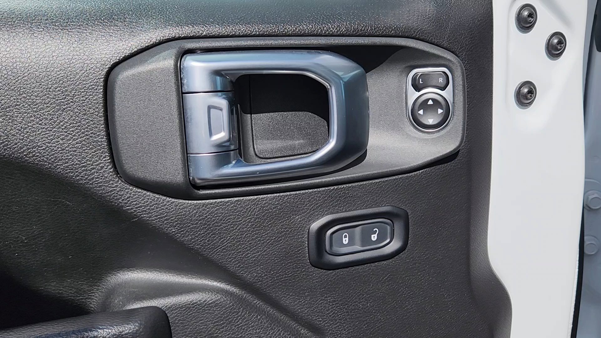 Used 2025 Jeep Wrangler Unlimited Rubicon image 7