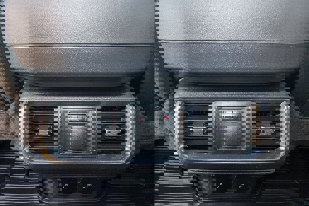 Used 2023 Ford F150 Lariat w/ Equipment Group 502A High image 10