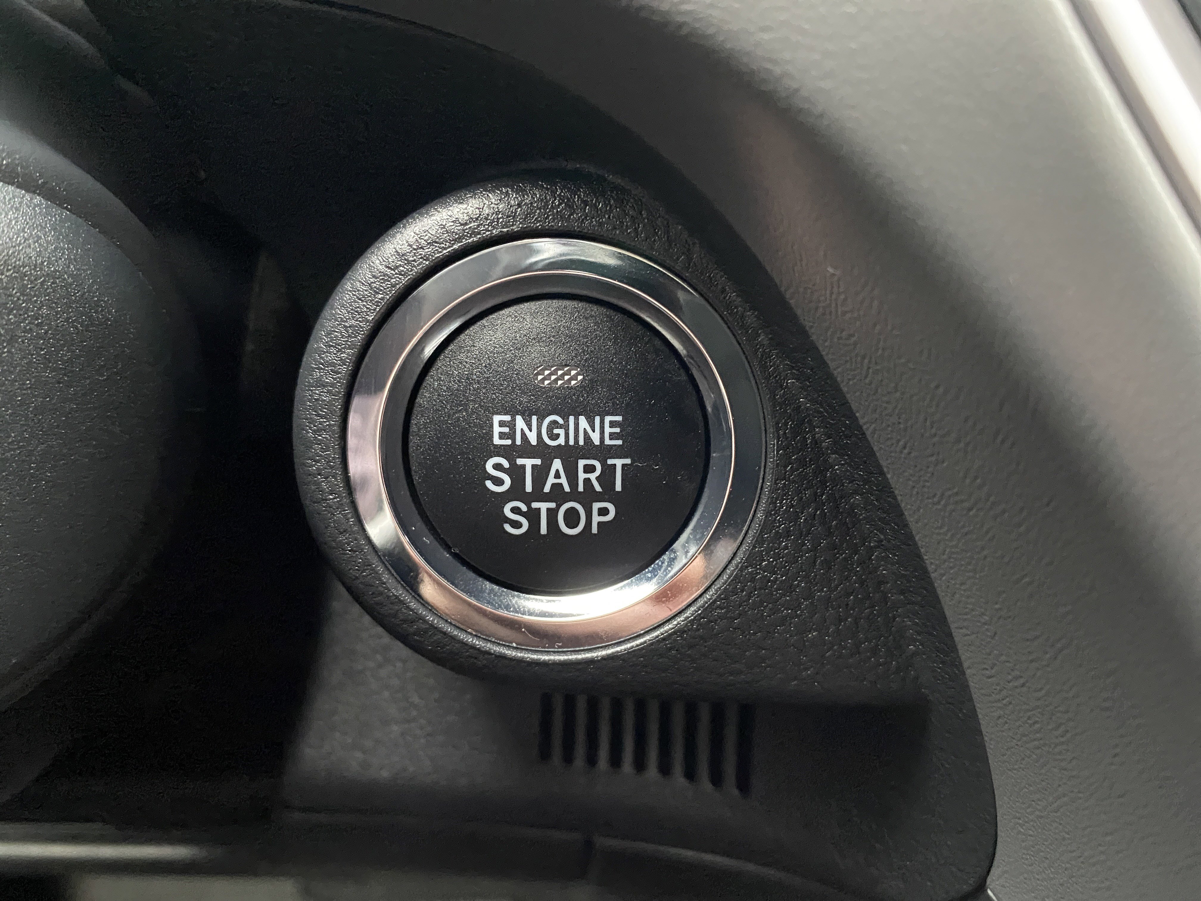 Used 2025 Subaru Crosstrek 2.0i Premium image 30