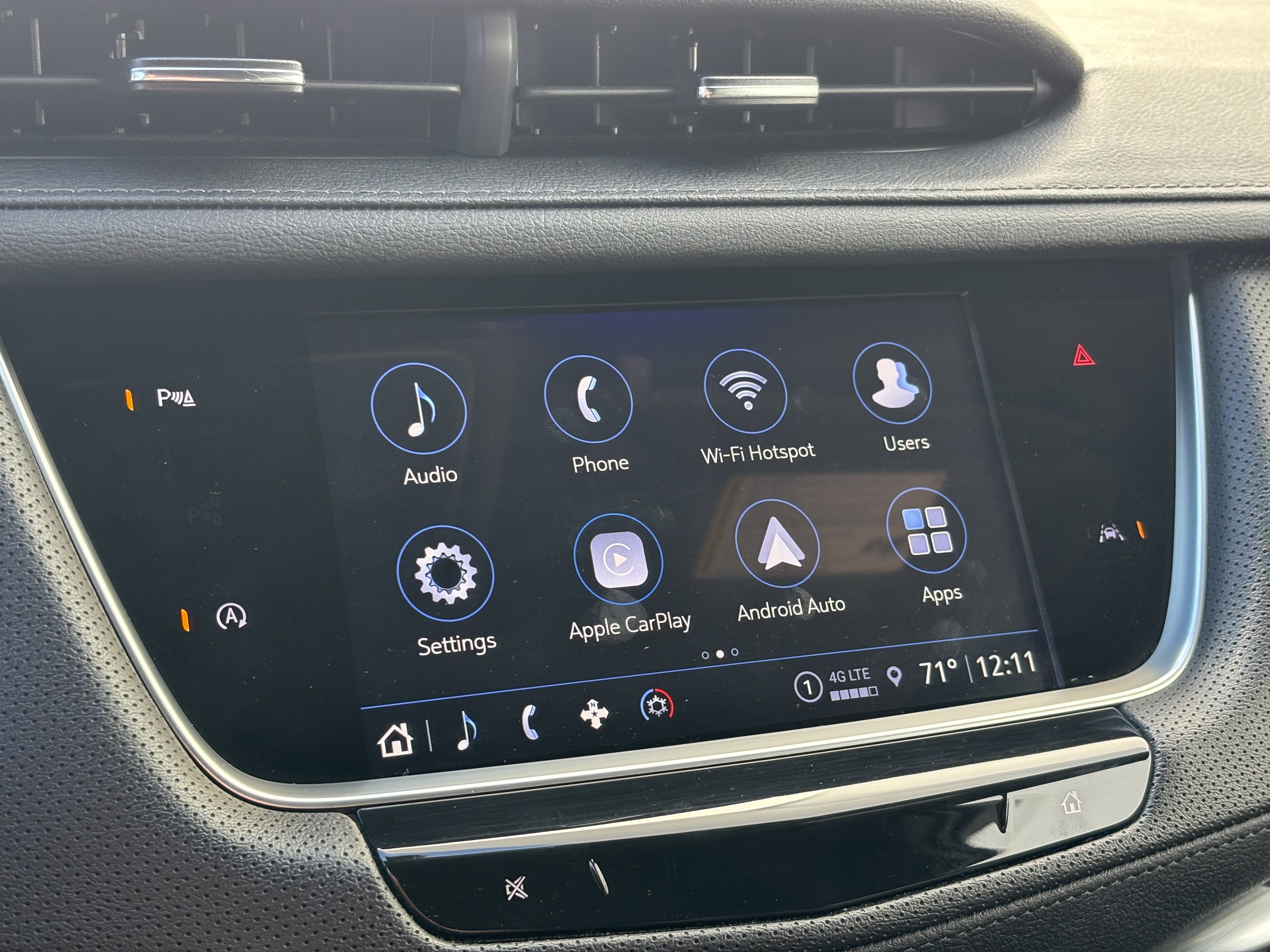 Certified 2024 Cadillac XT6 Luxury w/ LPO, Floor Liner Package image 24