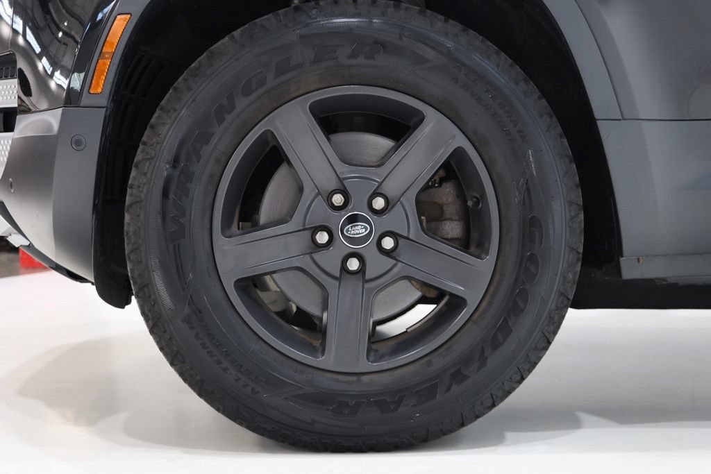 Used 2023 Land Rover Defender 90 S AWD/4WD image 20