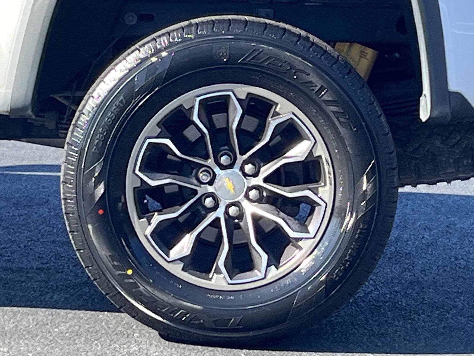 Used 2018 Chevrolet Colorado ZR2 w/ LPO, Premium Interior Package image 29