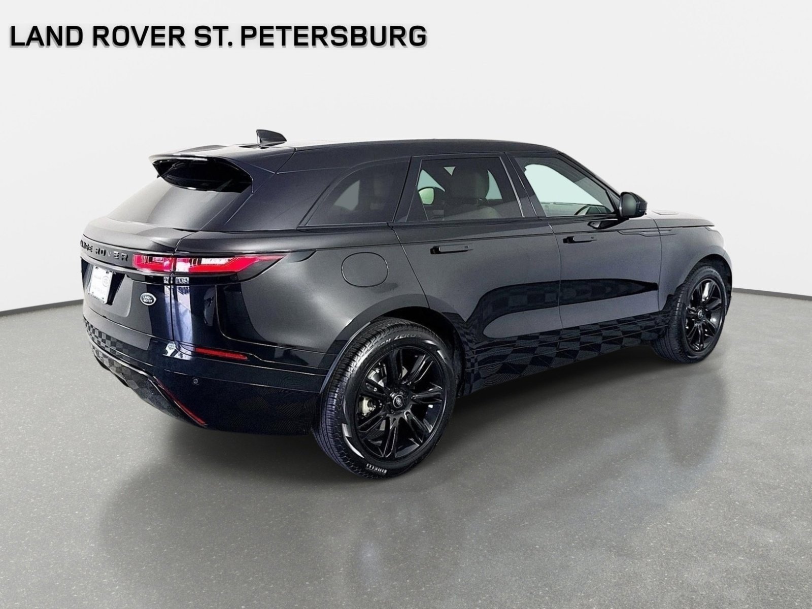 Certified 2022 Land Rover Range Rover Velar R-Dynamic S AWD/4WD image 5