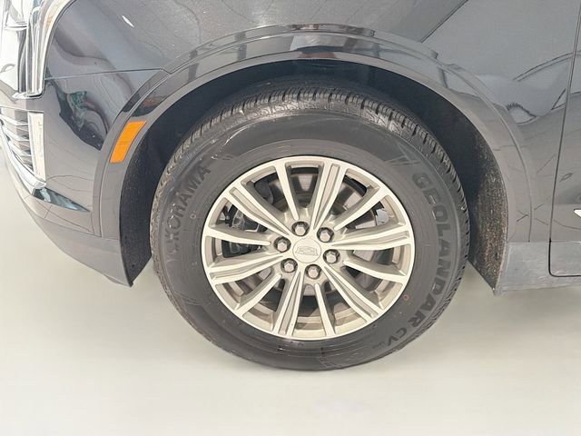 Used 2017 Cadillac XT5 Luxury w/ Driver Awareness Package FWD image 27