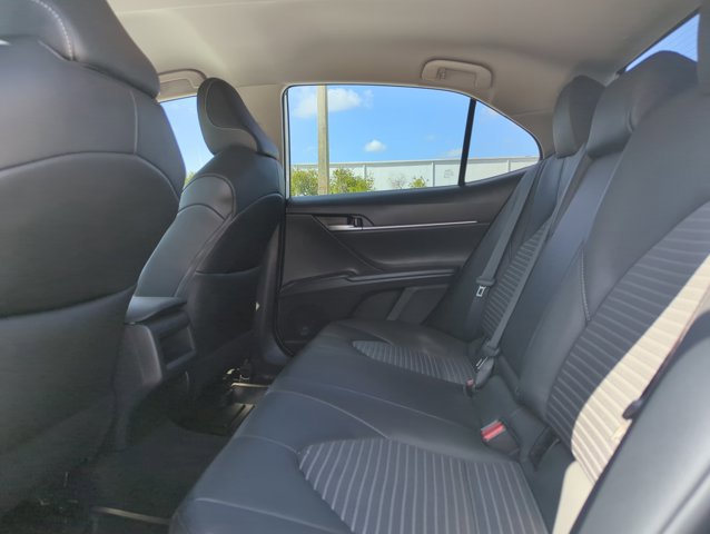 Used 2024 Toyota Camry SE image 17