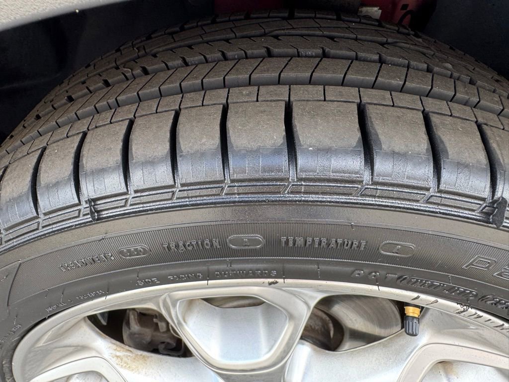 Used 2013 Ford Escape Titanium w/ Parking Technology Pkg AWD/4WD image 29