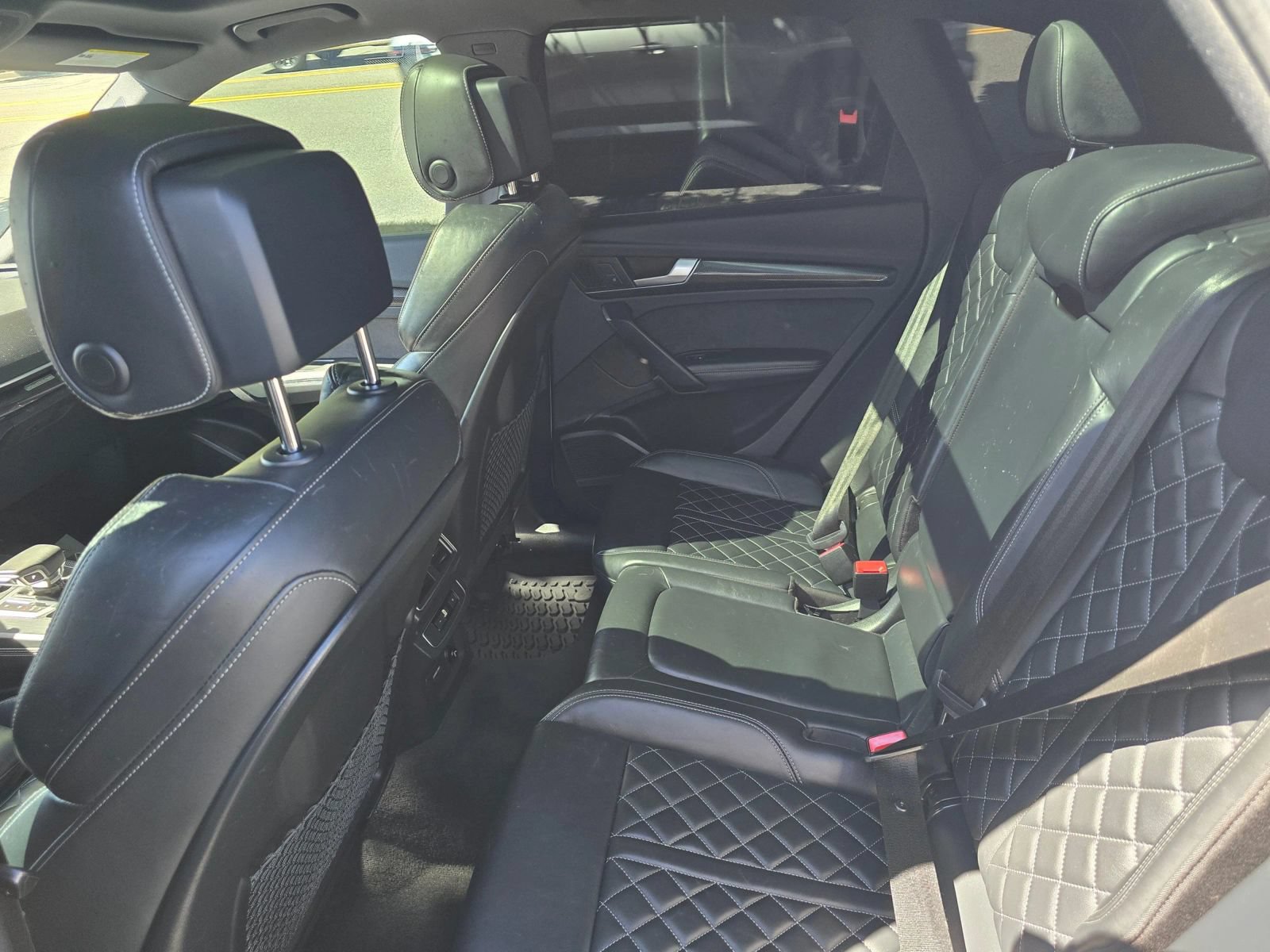 Used 2019 Audi SQ5 Premium Plus w/ Premium Plus Package AWD/4WD image 17