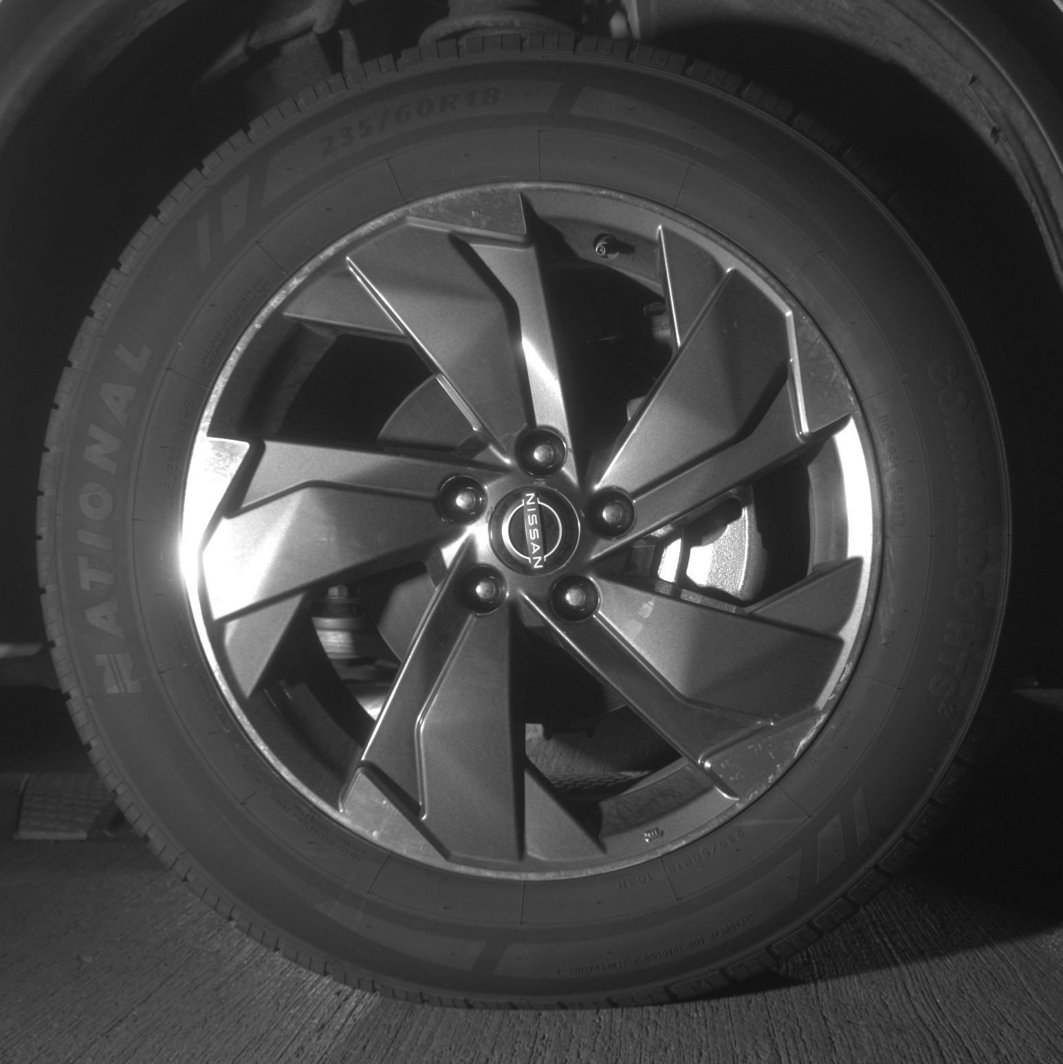 Used 2025 Nissan Rogue SV FWD image 16