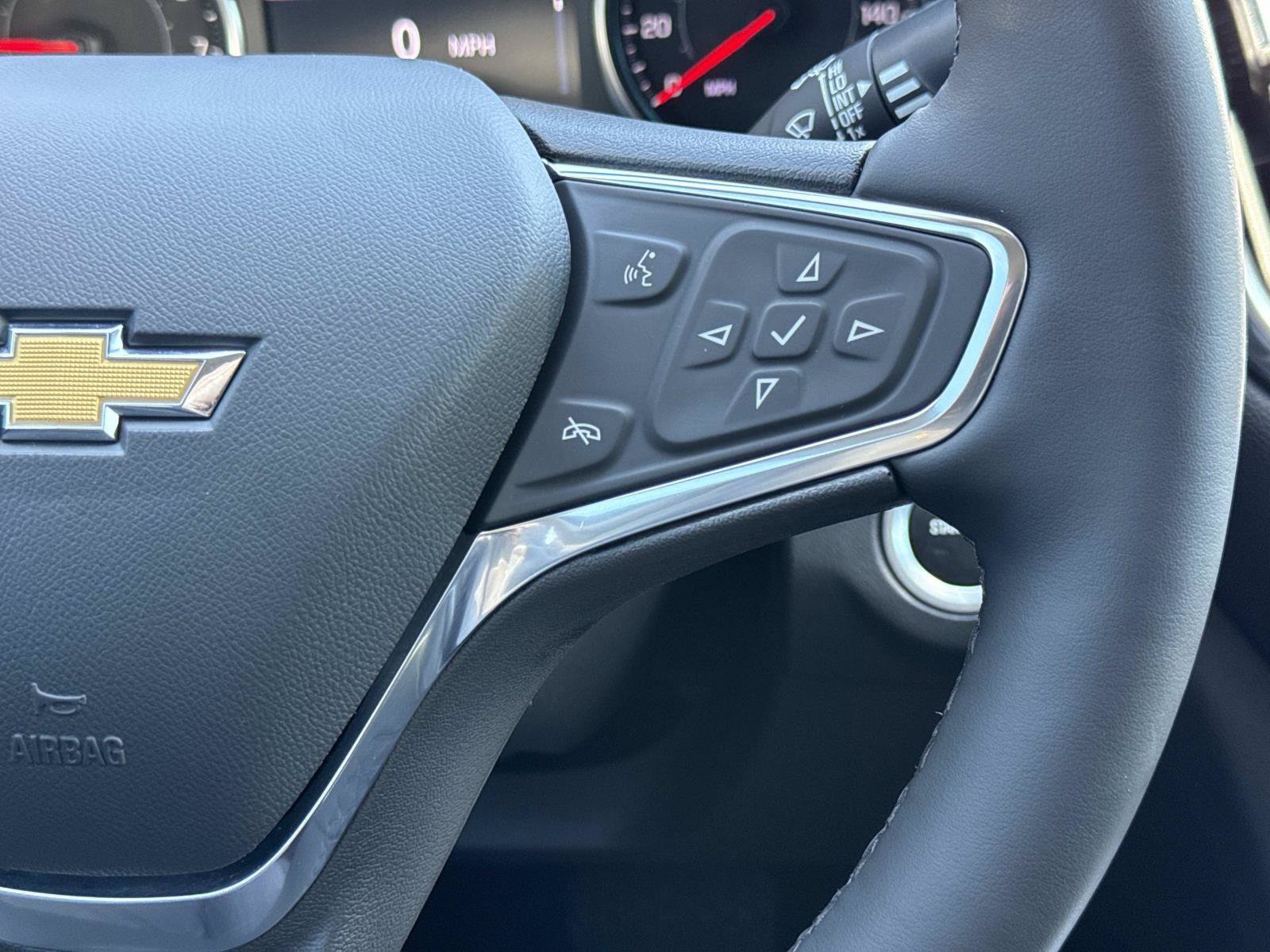 Used 2024 Chevrolet Equinox LT AWD/4WD image 9