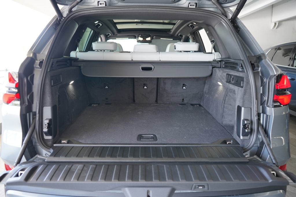 Used 2026 BMW X5 sDrive40i RWD image 21