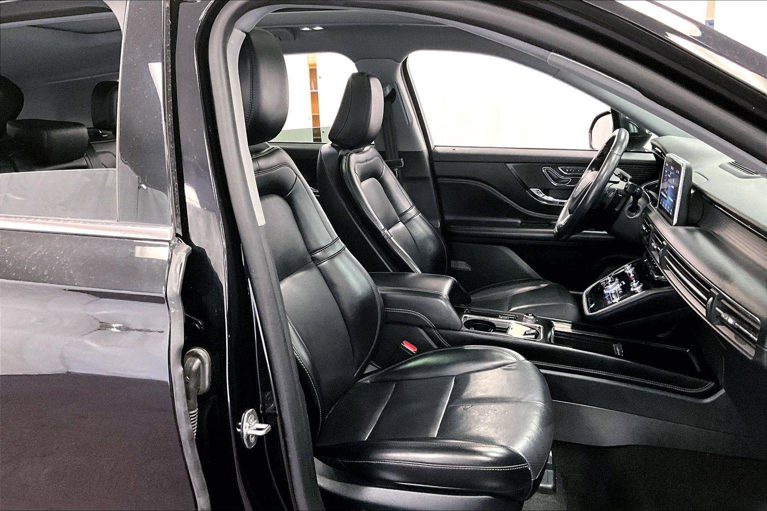 Used 2021 Lincoln Corsair AWD w/ Premium Package image 7