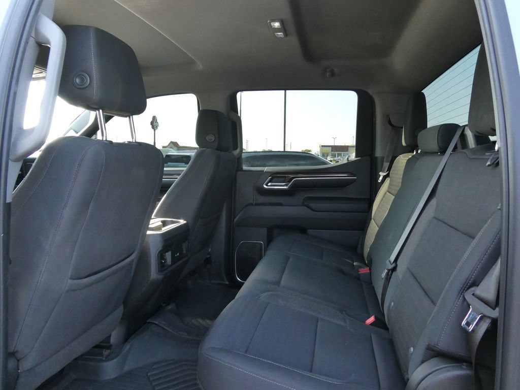 Used 2023 Chevrolet Silverado 1500 RST AWD/4WD image 19