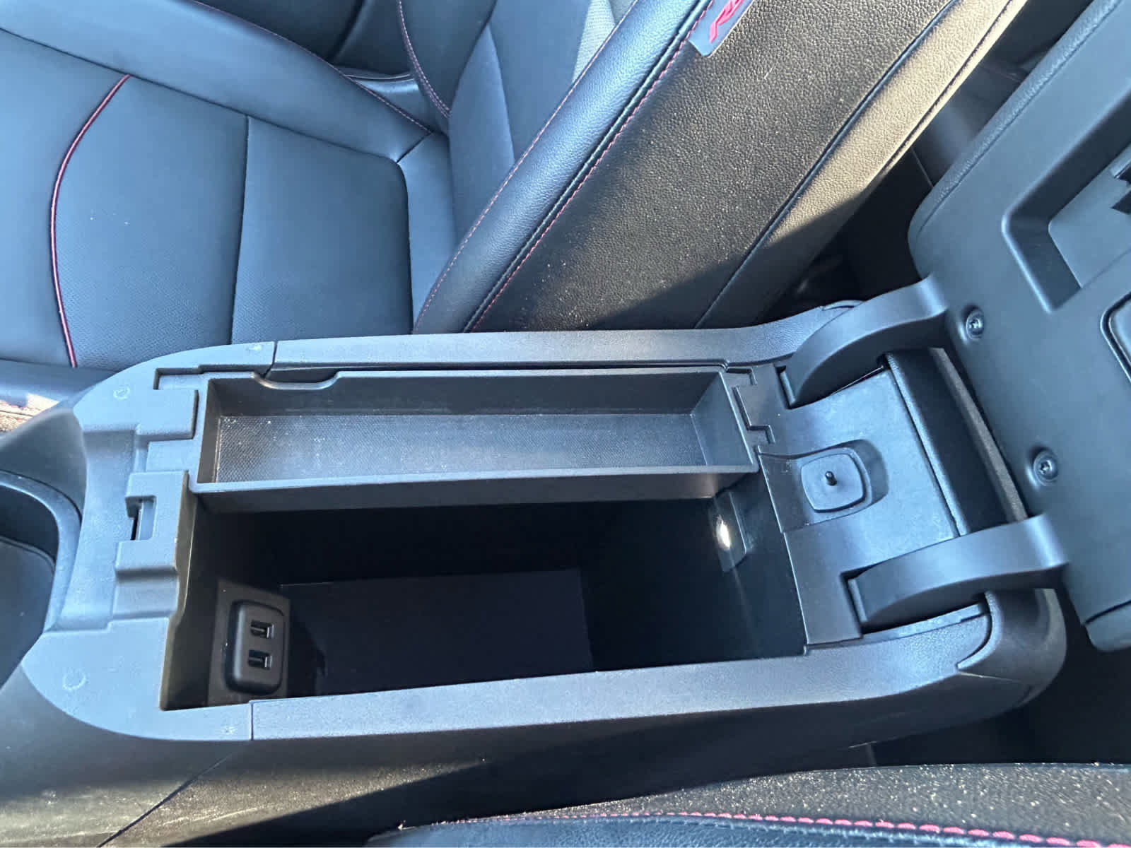 Used 2022 Chevrolet Equinox RS w/ RS Leather Package FWD image 49