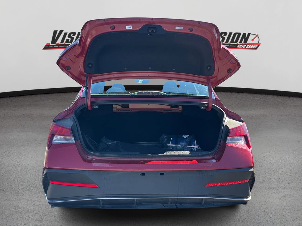 Certified 2025 Hyundai Elantra Sport image 11