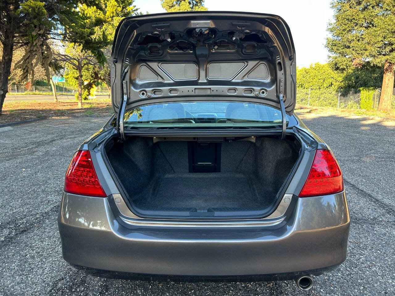 Used 2007 Honda Accord EX-L image 36