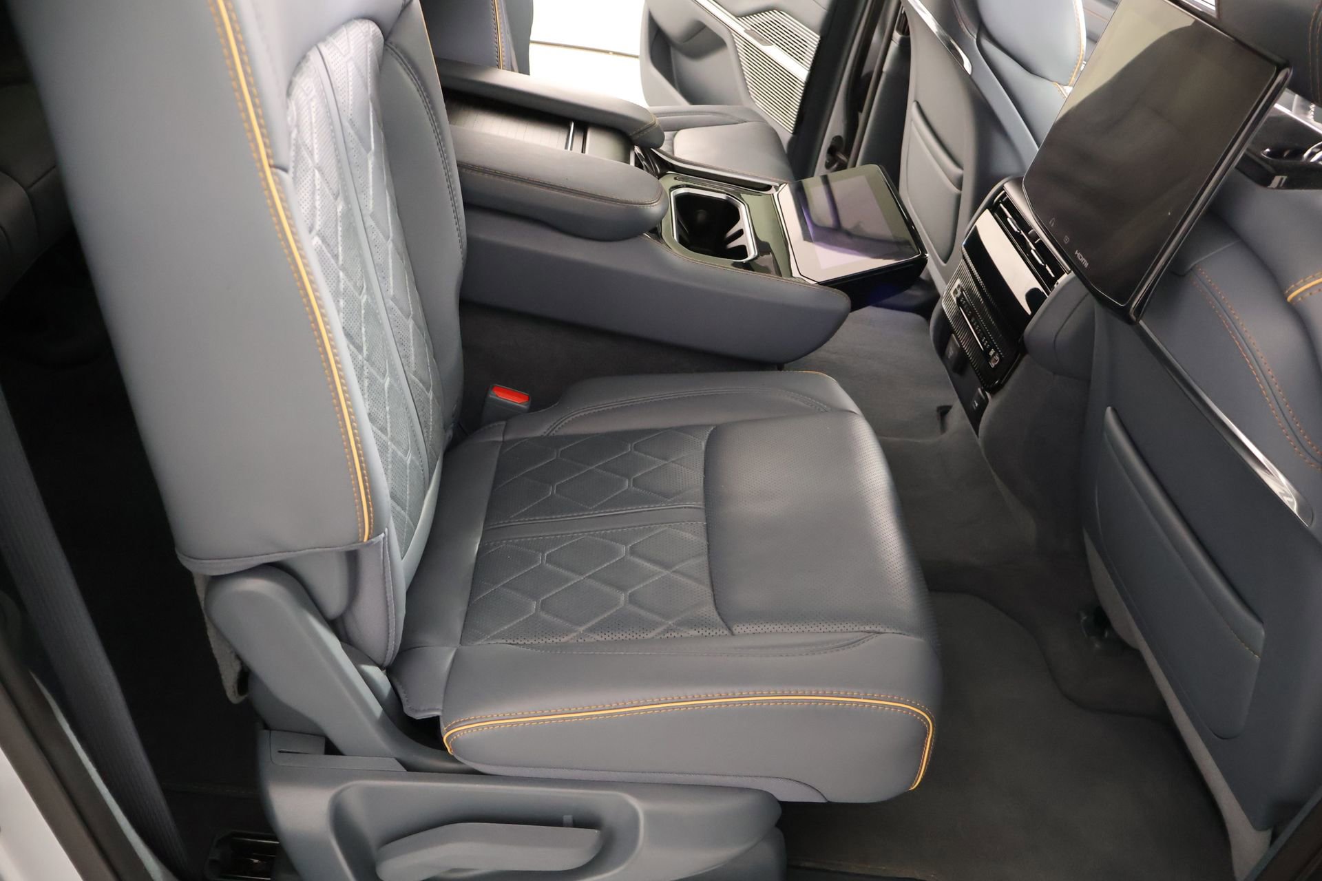 Used 2024 Jeep Grand Wagoneer L Series III w/ Rear Seat Video Group 1 image 16