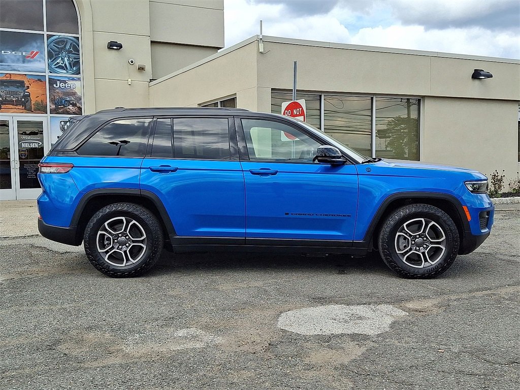 Used 2023 Jeep Grand Cherokee Trailhawk image 26