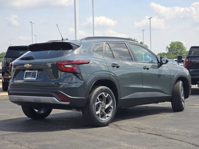 New 2026 Chevrolet Trax LT w/ LT Convenience Package FWD image 16